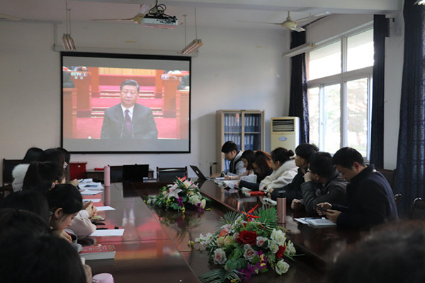 1545202205623.jpg 1法学.jpg